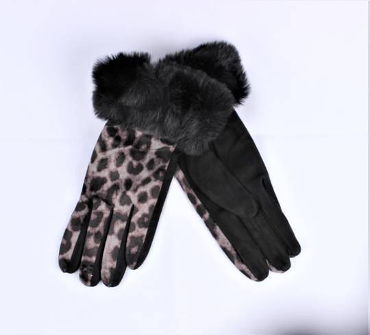 Shackelford ladies animal print glove w fur cuff black Style; S/LK4851